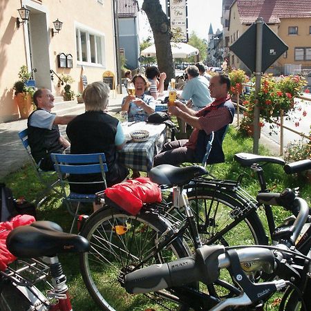 Gasthof Zur Post Hotel Und Parkplatz Vohenstrauss Bagian luar foto